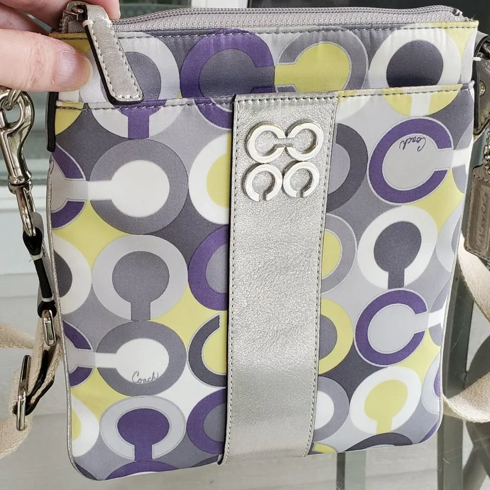 Euc Coach Signature C's Crossbody Bag Purse